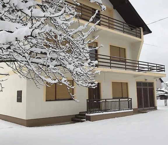 בית נופש Dhabi Sweet Doglodi