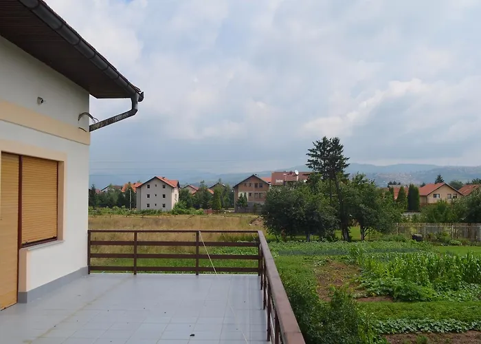 בית נופש Dhabi Sweet Doglodi